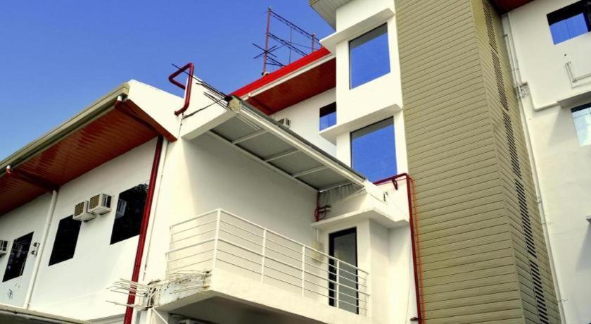 Big Daddy Hotel And Convention Center Butuan City Exterior foto